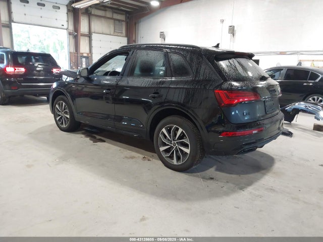 2024 AUDI Q5 WA1GAAFY0R2117670 Photo 2