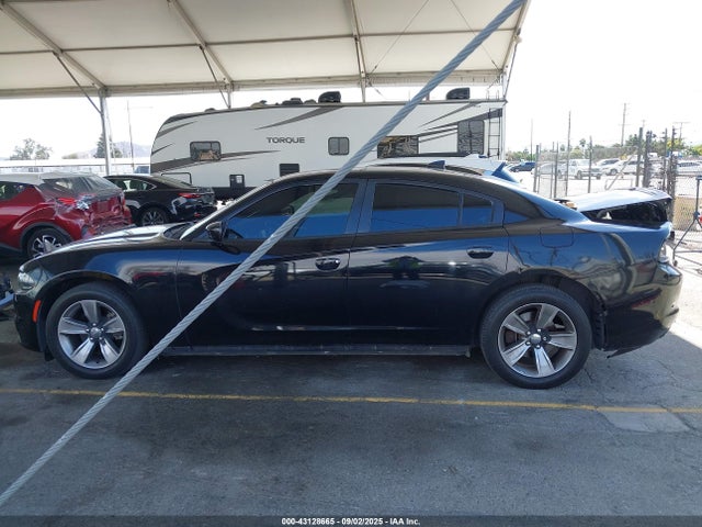 2C3CDXHG2FH826997 Dodge Charger