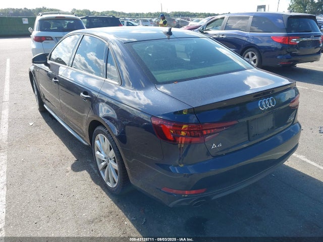 2018 AUDI A4 WAUKMAF40JN018349 Photo 2