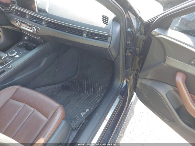 2018 AUDI A4 WAUKMAF40JN018349 Photo 4