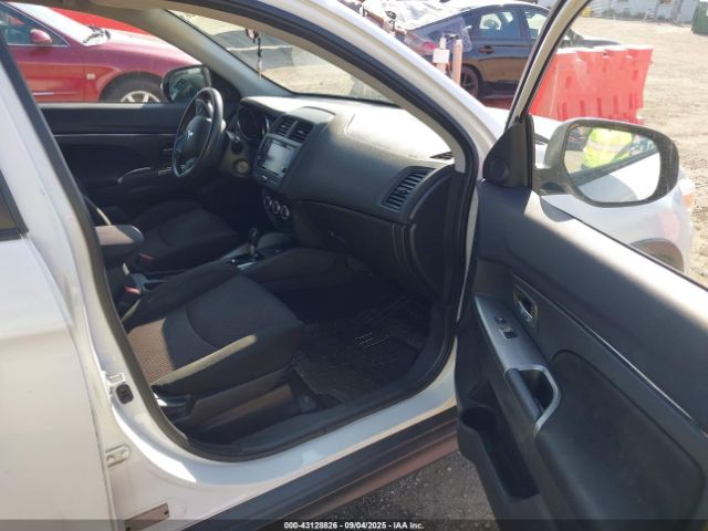 2019 MITSUBISHI OUTLANDER SPORT JA4AR3AU1KU006912 Photo 4