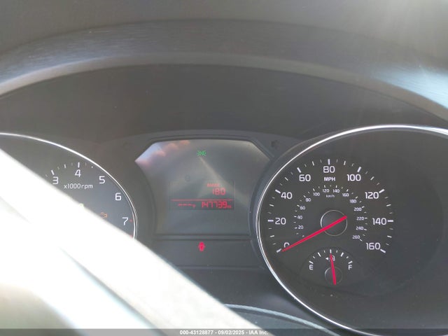 KNDMB5C18H6218595 KIA Sedona