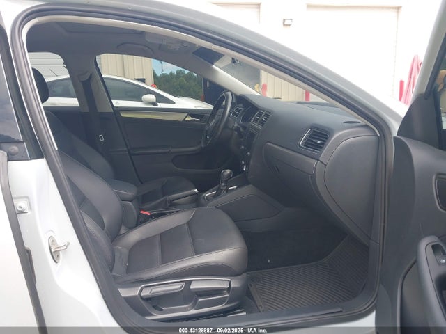 Volkswagen 1.4 tsi 2017 3VWDB7AJ7HM323446 Image 5