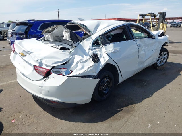1G1ZD5ST2MF066769 Chevrolet Malibu Fwd Lt