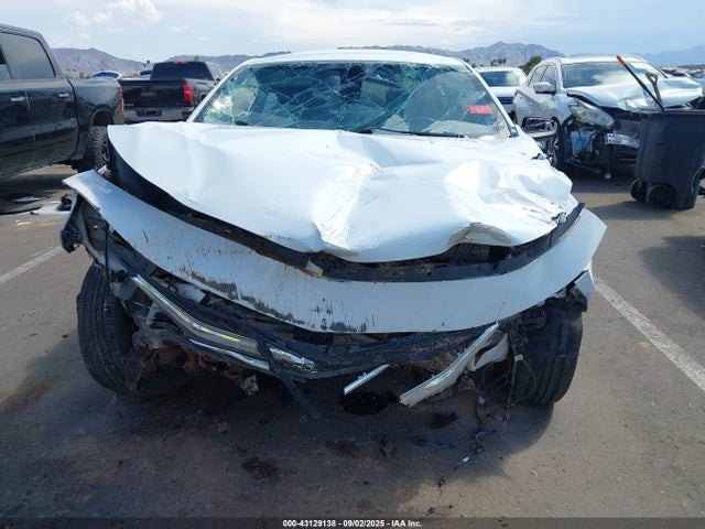 1G1ZD5ST2MF066769 Chevrolet Malibu Fwd Lt