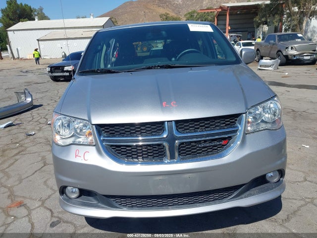 2C4RDGCG2JR328525 Dodge Grand Caravan