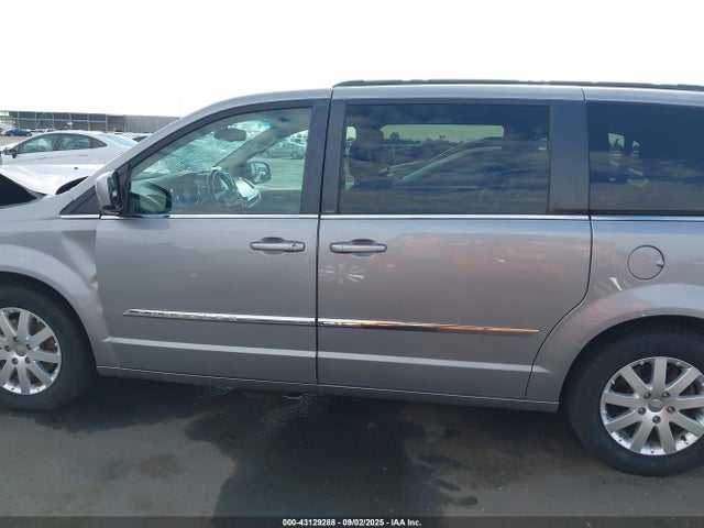 2C4RC1BG4ER217479 Chrysler Town and Country