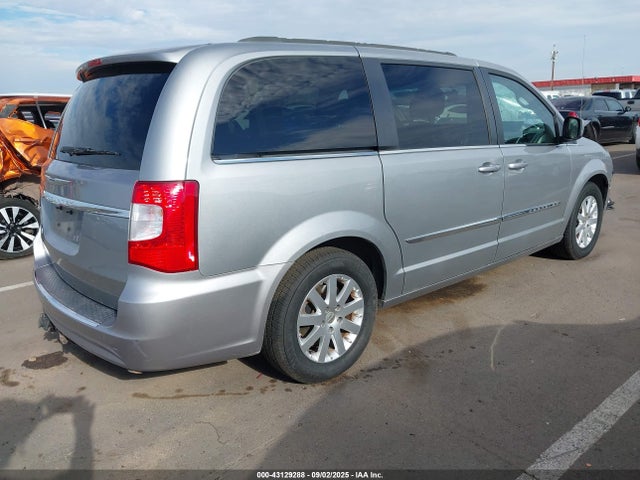 2C4RC1BG4ER217479 Chrysler Town and Country