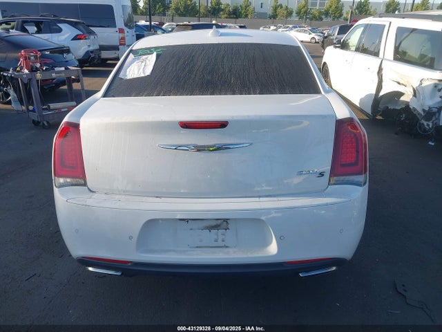 Chrysler 300 2015 2C3CCABG3FH921903 Image 17