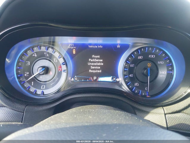 Chrysler 300 2015 2C3CCABG3FH921903 Image 7