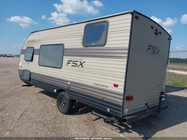 43129370 :رقم المزاد ، 4X4TWDT12KY093271 vin ، 2019 Forest River Wildwood مزاد بيع