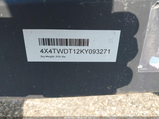 43129370 :رقم المزاد ، 4X4TWDT12KY093271 vin ، 2019 Forest River Wildwood مزاد بيع