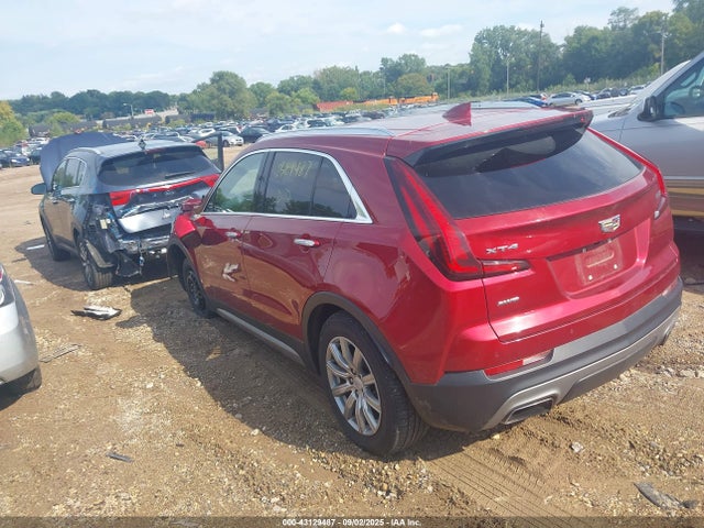2019 CADILLAC XT4 1GYFZDR49KF134917 Photo 2