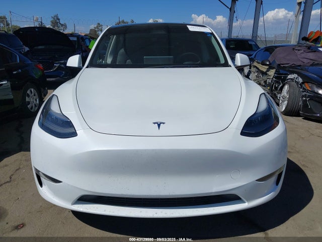 7SAYGDEE5RA226432 Tesla Model Y