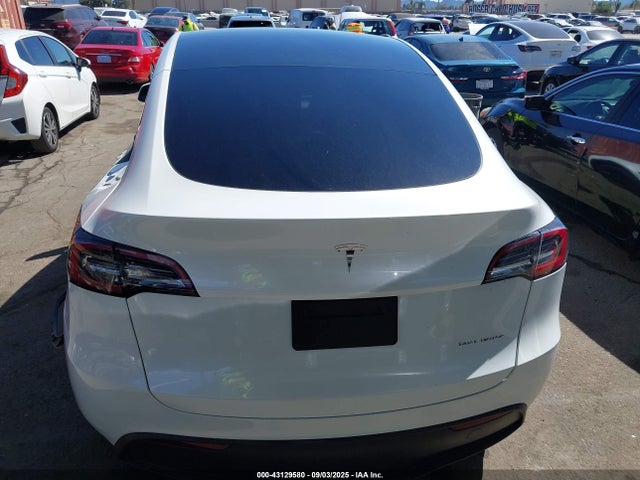 7SAYGDEE5RA226432 Tesla Model Y
