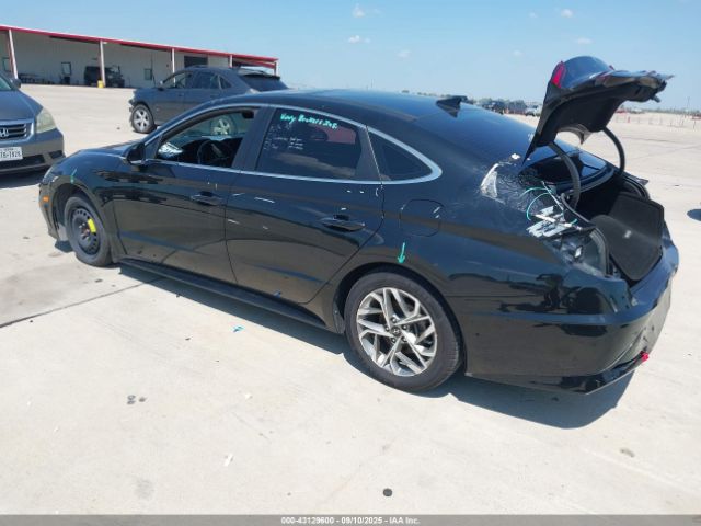 2021 HYUNDAI SONATA 5NPEF4JA2MH090134 Photo 2