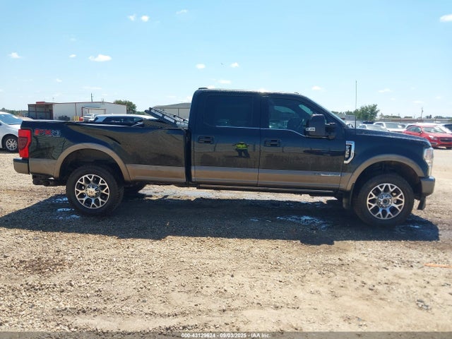 1FT8W3BT1NEF38887 Ford 2022