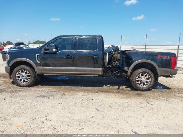 1FT8W3BT1NEF38887 Ford 2022