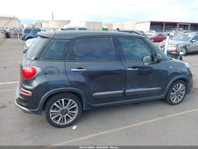 2018 FIAT 500L ZFBCFADH4JZ041118 Photo 5
