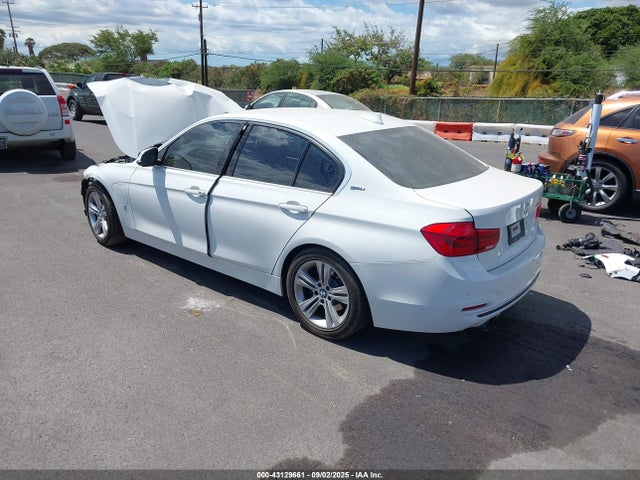 2017 BMW 330E WBA8E1C36HA029294 Photo 2