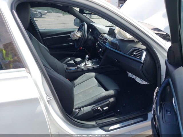 2017 BMW 330E WBA8E1C36HA029294 Photo 4