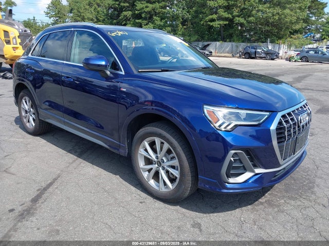 2022 AUDI Q3 WA1EECF3XN1122726 Photo 0