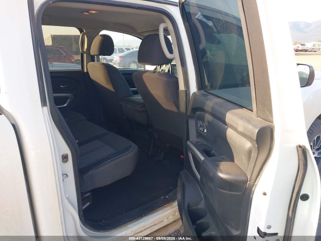 Nissan Titan 2022 1N6AA1EC9NN106836 Image 8