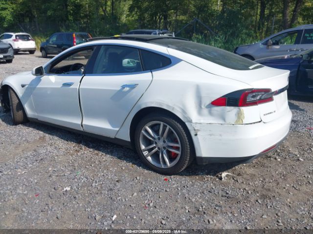 2015 TESLA MODEL S 5YJSA1H20FFP78214 Photo 2