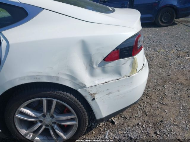 2015 TESLA MODEL S 5YJSA1H20FFP78214 Photo 5