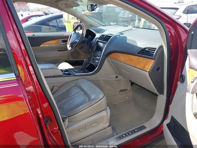 2LMDJ6JK2EBL03692 Lincoln MKX