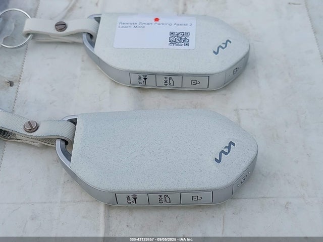 KIA ev9 2024 KNDADFS52R6035637 Image 11