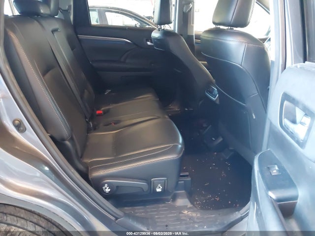 5TDDZRFH6JS896957 Toyota 2gr-fks