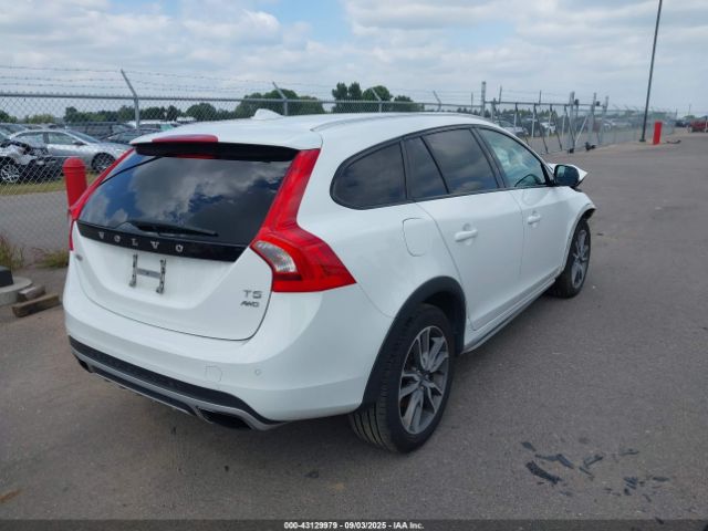 2016 VOLVO V60 CROSS COUNTRY YV4612HK2G1008157 Photo 3