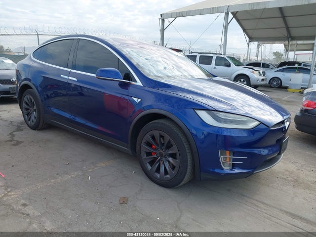 2016 TESLA MODEL X 5YJXCBE40GF001917 Photo 0