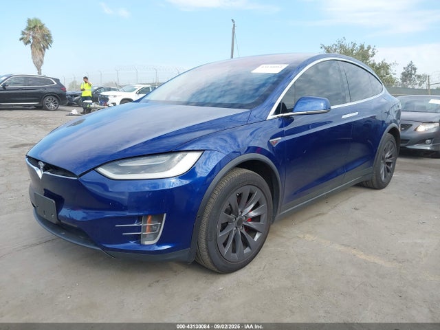 2016 TESLA MODEL X 5YJXCBE40GF001917 Photo 1