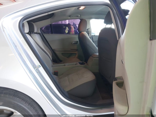 Chevrolet luu - ffv, e-flex, fam 2014 1G1RE6E46EU164093 Image 8