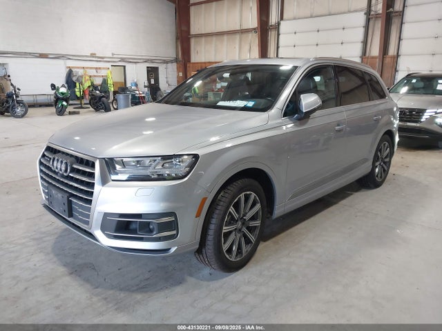 2017 AUDI Q7 WA1LAAF7XHD010067 Photo 1