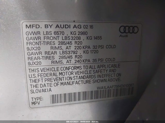 2017 AUDI Q7 WA1LAAF7XHD010067 Photo 8