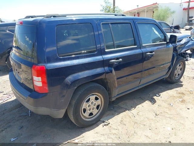Jeep 2014 2014 1C4NJPBB8ED813659 Image 4