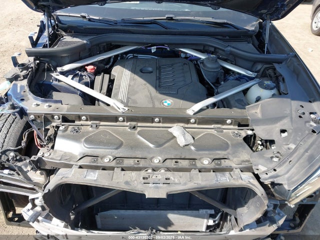 5UXCR4C08M9E86467 BMW X5