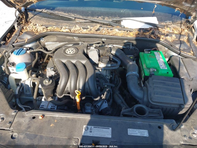 2013 Volkswagen Jetta 2.0l S მანქანა იყიდება აუქციონზე, vin: 3VW1K7AJ6DM256285, აუქციონის ნომერი: 43130411