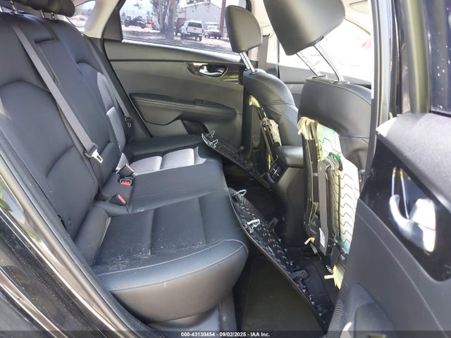 3KPF54ADXME393586 KIA FORTE EX