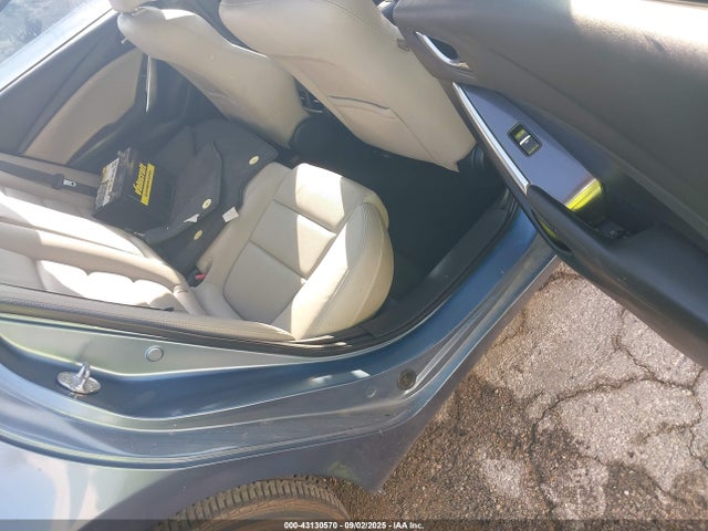 JM1GL1V51H1154092 Mazda py
