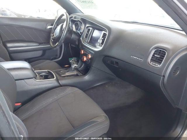 2C3CDXHGXJH176776 Dodge 2018