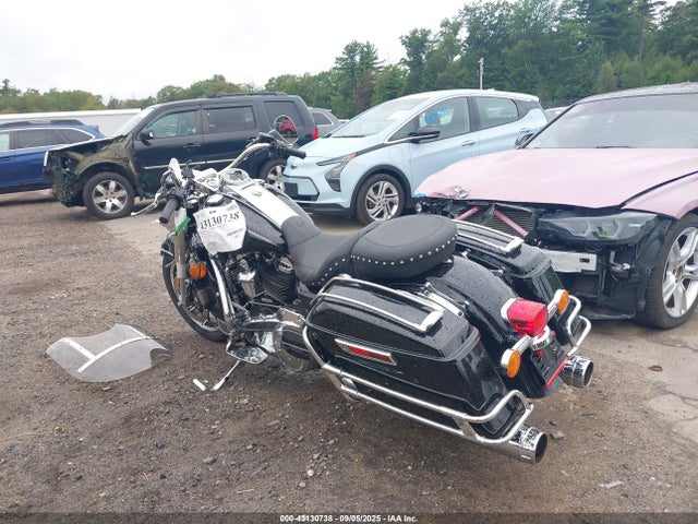Harley-Davidson Road King 2017 1HD1FBC19HB684077 Image 3