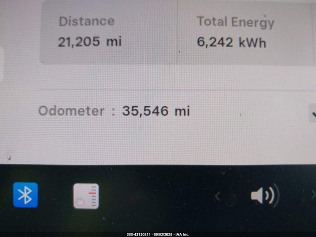5YJYGDEE2MF199585 Tesla Model Y
