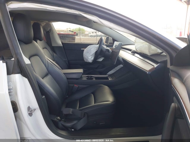 5YJ3E1EB0NF256324 Tesla MODEL 3