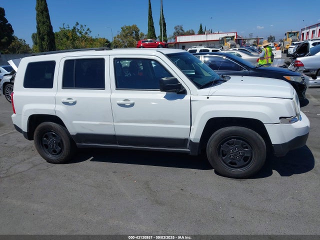 Jeep Patriot 2015 1C4NJPBB9FD377518 Image 13