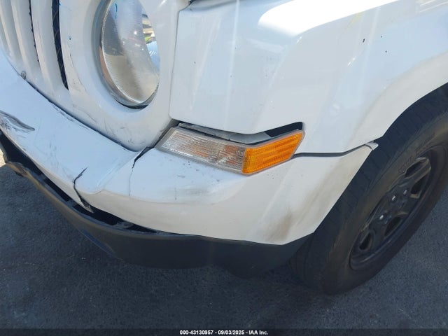Jeep Patriot 2015 1C4NJPBB9FD377518 Image 18
