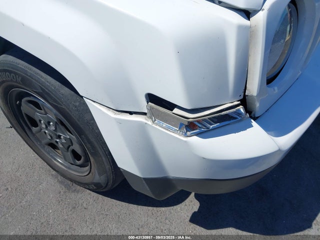 Jeep Patriot 2015 1C4NJPBB9FD377518 Image 19